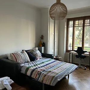 Double Bedroom & Kitchen - Perle Du Lac, Geneva