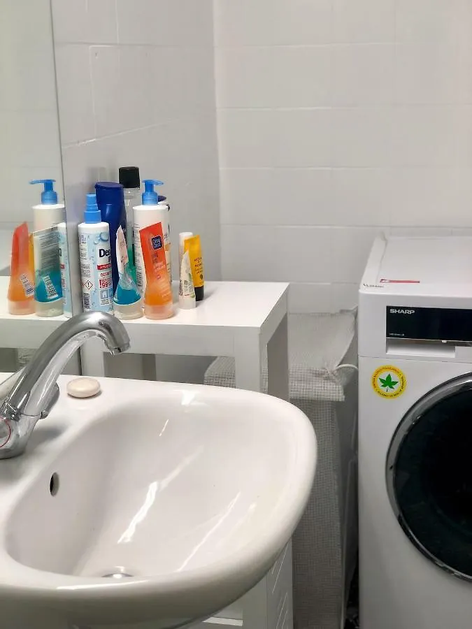 Apartment Cool & Central 2 Bedroom In Heart Of Eaux-Vives Geneva Switzerland